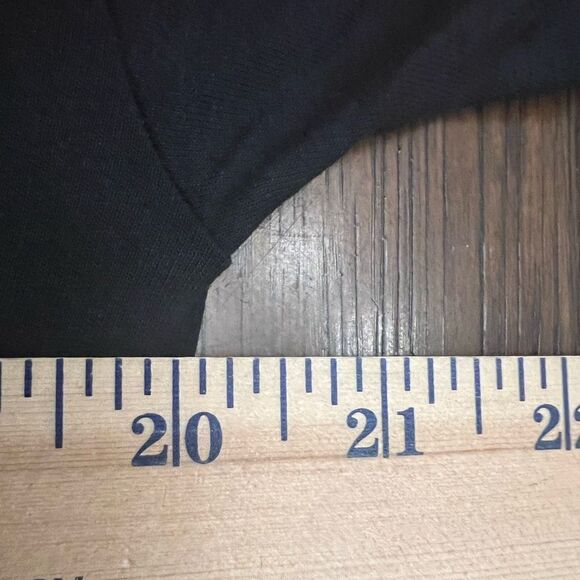 Women’s Retro Melrose place T-shirt. Size Medium. NWOT. - Picture 5 of 6